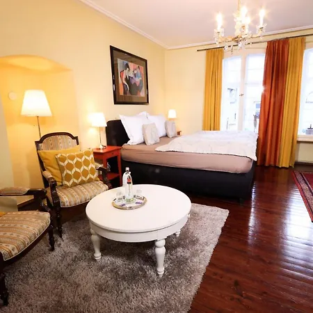 Echternacher Hof Bed & Breakfast Kinheim