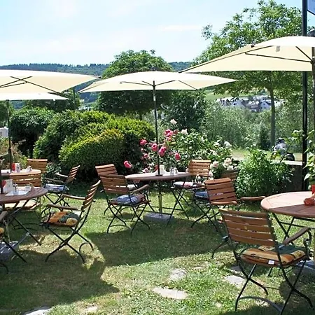 Oda ve Kahvaltı Echternacher Hof 4*