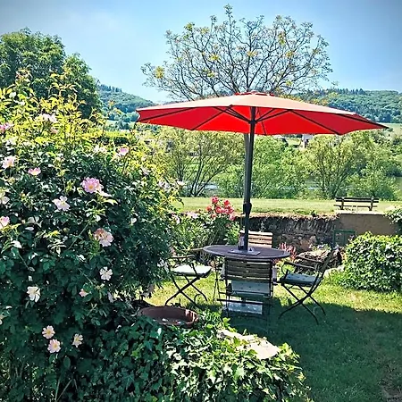Echternacher Hof Bed & Breakfast 4*